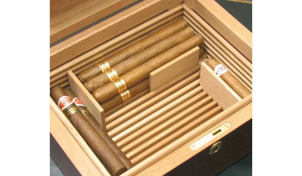 Horisontal Humidor Adskiller - 80mm x 45mm x 5mm