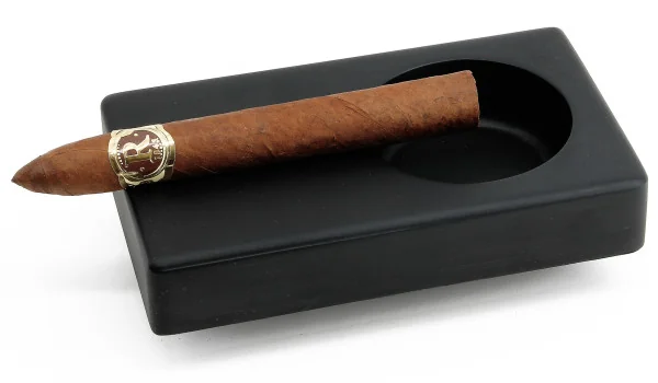 BigSmoke træ cigar askebæger sort til 1 cigar